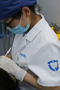 孩子长了蛀了牙该怎么治疗？